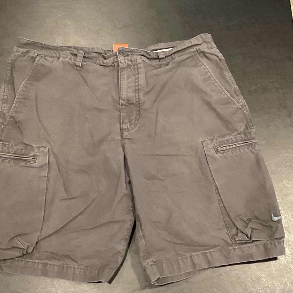 Nike Men's Charcoal Cargo Shorts